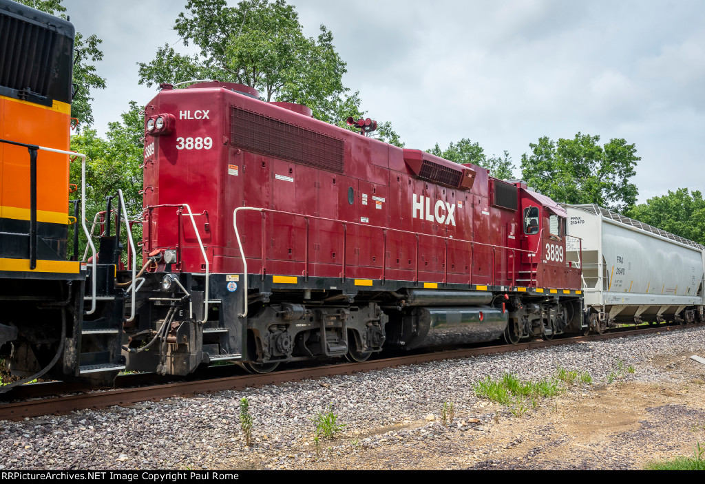 HLCX 3889, EMD GP38-2 ex MP 955 on the BNSF